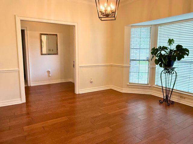 6004 Lakehurst Drive, Arlington, TX 76016