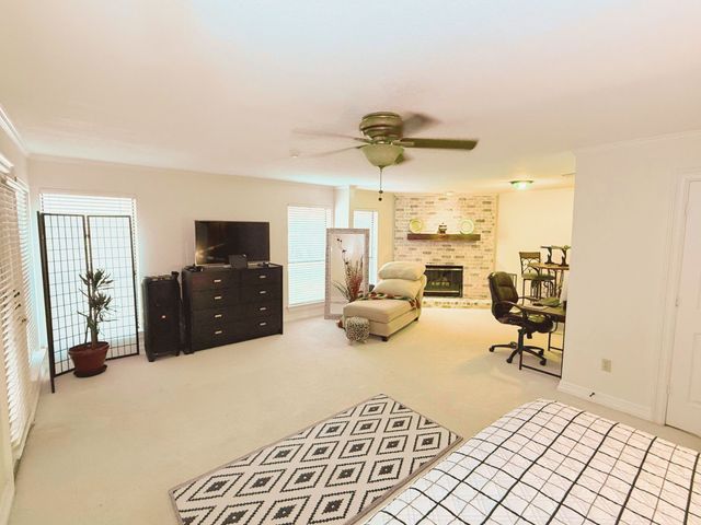 6004 Lakehurst Drive, Arlington, TX 76016