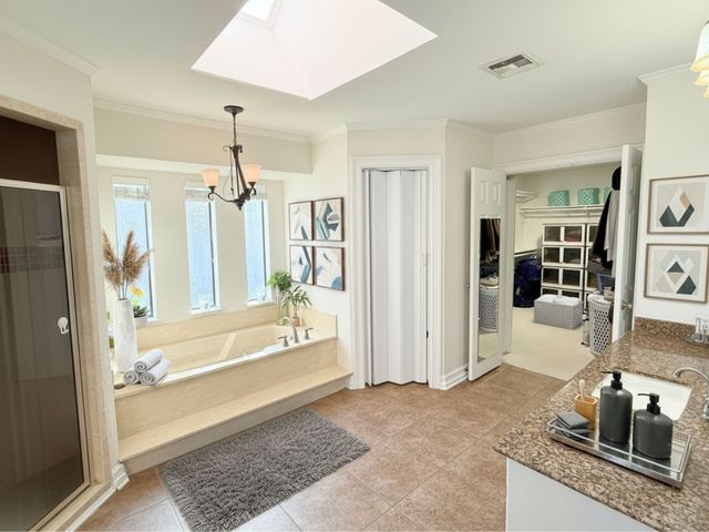 6004 Lakehurst Drive, Arlington, TX 76016