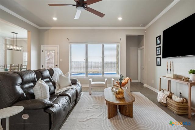 502 Oak Drive, Troy, TX 76579