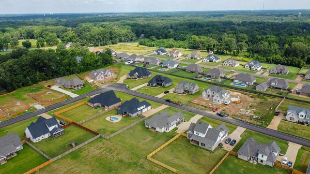 4209 BROOKE DR, Nesbit, MS 38651