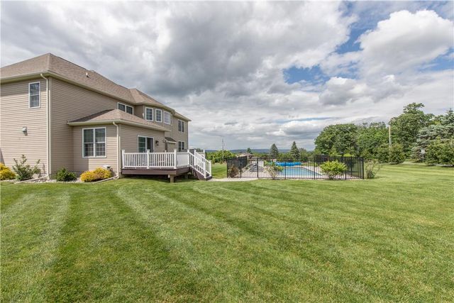 403 Corey Court, Upper Nazareth Twp, PA 18064