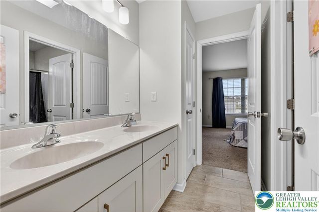 403 Corey Court, Upper Nazareth Twp, PA 18064