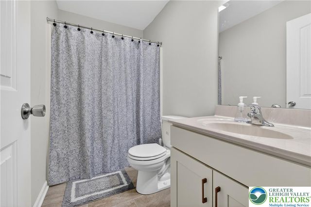 403 Corey Court, Upper Nazareth Twp, PA 18064