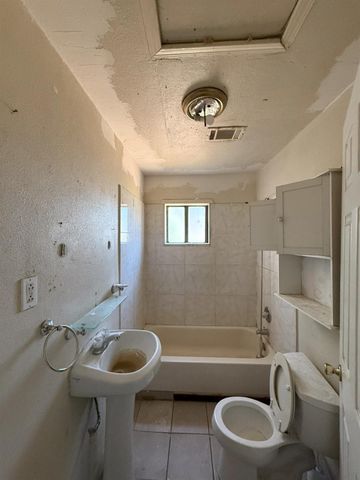 4021 Anna Ave, Keyes, CA 95328