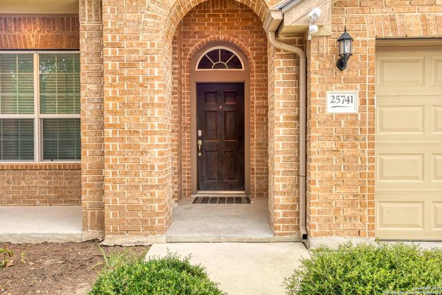 25741 Two Springs, San Antonio, TX 78255