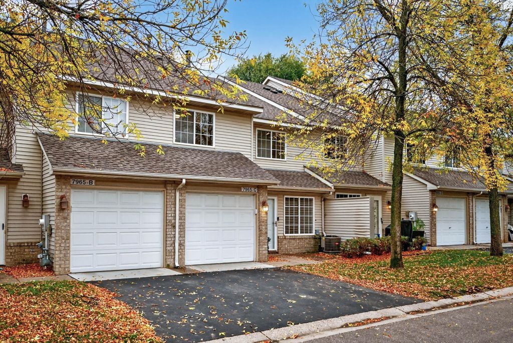 7965 Forest Boulevard C, Woodbury, MN 55125