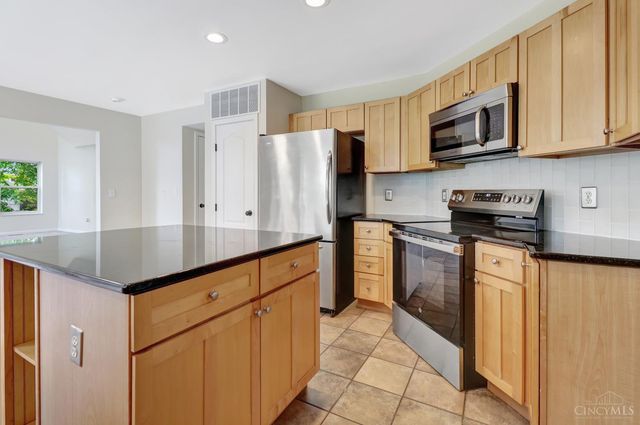 415 Forest Edge Drive, South Lebanon, OH 45065