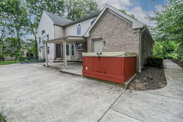 415 Forest Edge Drive, South Lebanon, OH 45065