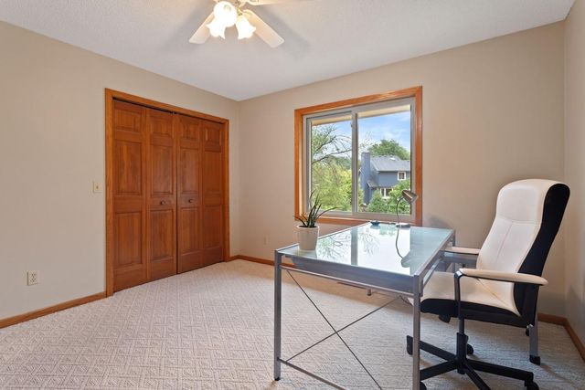 7020 Beacon Circle, Eden Prairie, MN 55346