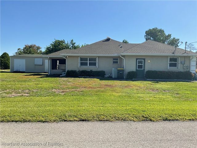 216 Chicago Way NE, Lake Placid, FL 33852