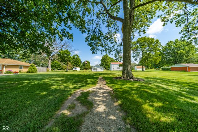 1800 E 650 N, Alexandria, IN 46001