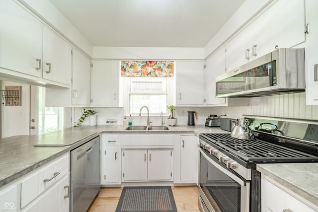 1800 E 650 N, Alexandria, IN 46001