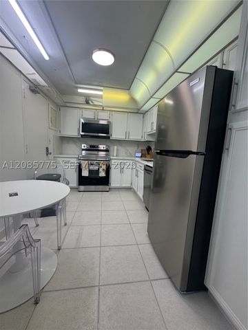 10777 W Sample Rd 718, Coral Springs, FL 33065