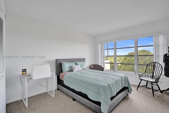 10777 W Sample Rd 718, Coral Springs, FL 33065
