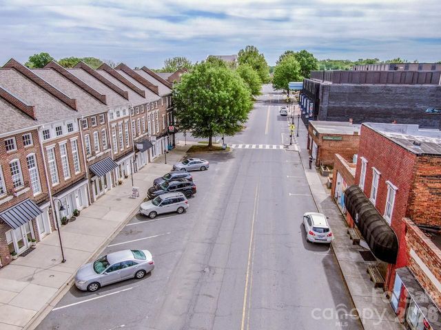 21329 Catawba Avenue, Cornelius, NC 28031