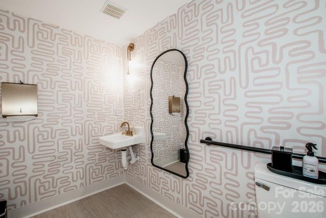 21329 Catawba Avenue, Cornelius, NC 28031