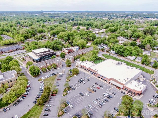 21329 Catawba Avenue, Cornelius, NC 28031