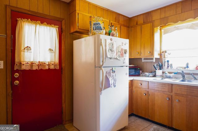 200 Heather Street, Warner Robins, GA 31093