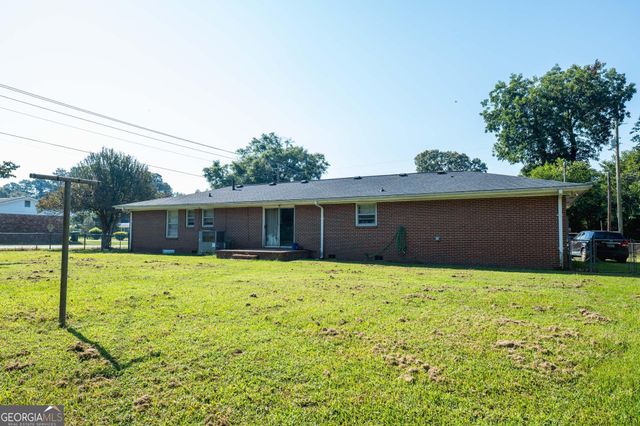 200 Heather Street, Warner Robins, GA 31093