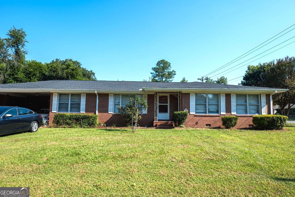 200 Heather Street, Warner Robins, GA 31093