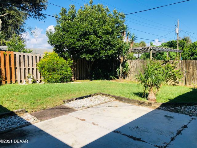 3011 Princeton Avenue, Daytona Beach, FL 32118