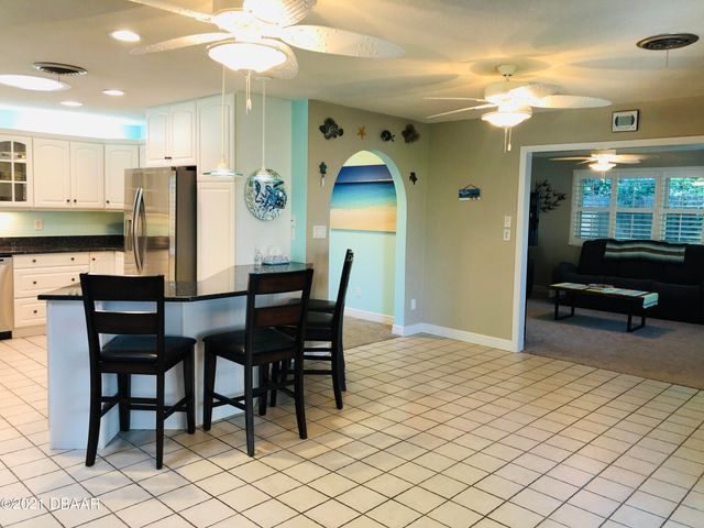 3011 Princeton Avenue, Daytona Beach, FL 32118