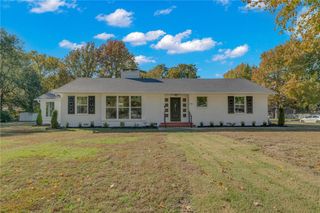 300 S West End Street, Springdale, AR 72764