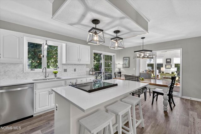 2344 Wimbledon Park Boulevard, Toledo, OH 43617