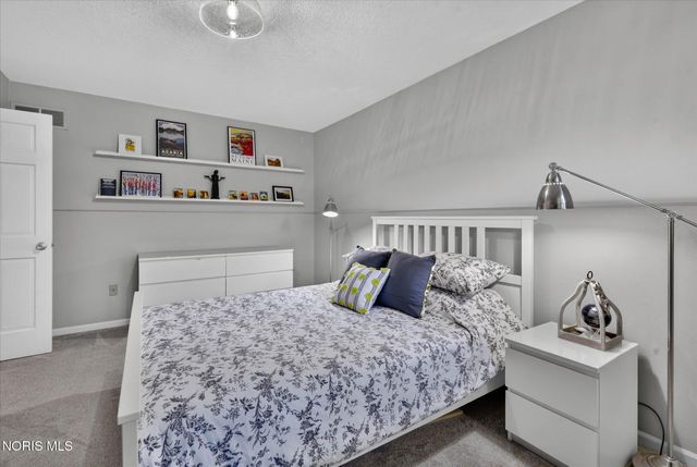 2344 Wimbledon Park Boulevard, Toledo, OH 43617