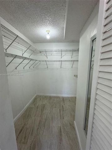 8630 SW 3rd St 101, Pembroke Pines, FL 33025