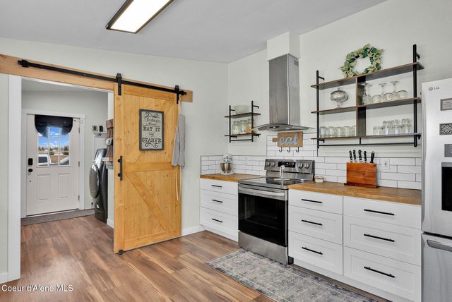 1107 E Yellow Pine AVE, Athol, ID 83801