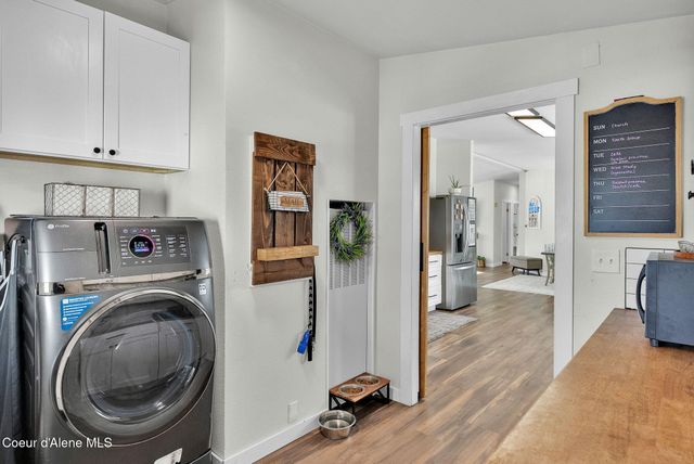 1107 E Yellow Pine AVE, Athol, ID 83801