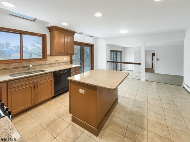 16 Knob Hill Rd, Washington Twp., NJ 07840