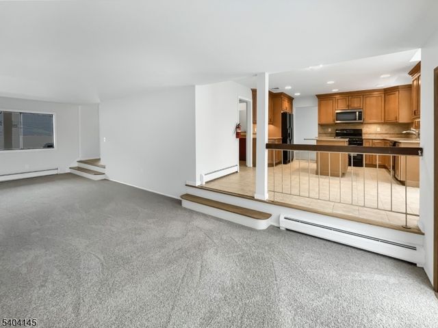 16 Knob Hill Rd, Washington Twp., NJ 07840