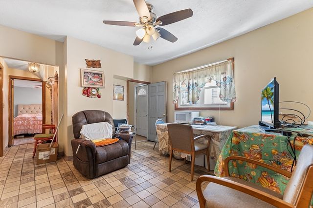 32 Rush St, Somerville, MA 02145