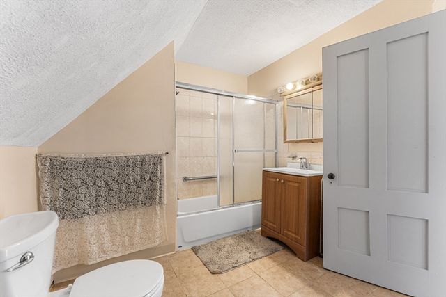 32 Rush St, Somerville, MA 02145