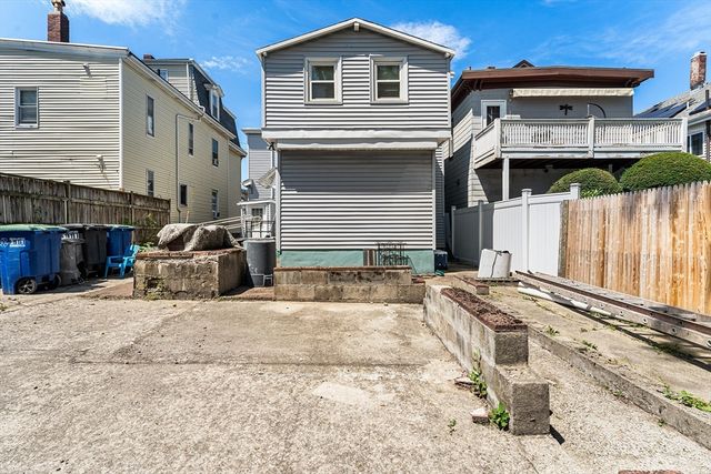 32 Rush St, Somerville, MA 02145