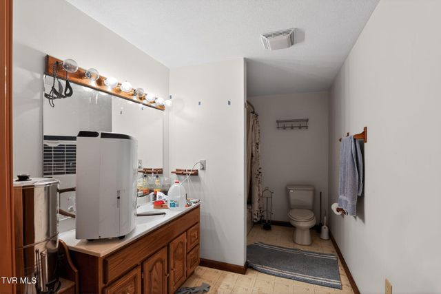 604 Cripple Creek Road, Watauga, TN 37694