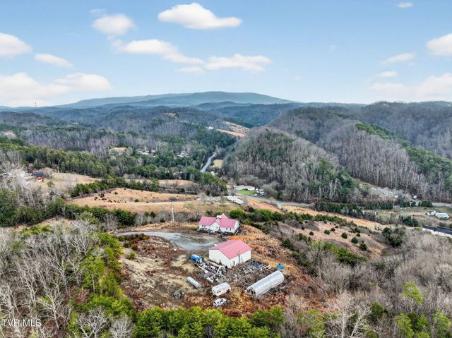 604 Cripple Creek Road, Watauga, TN 37694