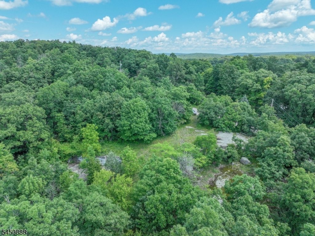 11 Hidden Valley Dr, Vernon Twp., NJ 07462 — photo 2