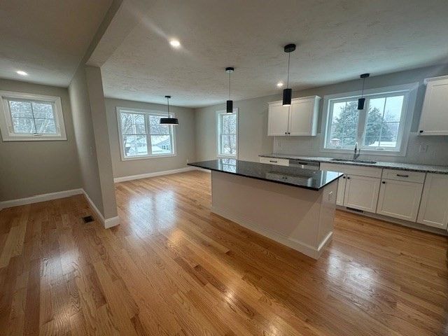 59 Pocasset Avenue, Worcester, MA 01606