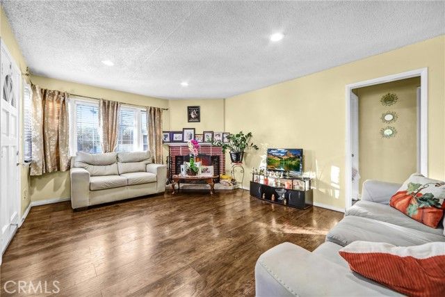 1380 Glen Avenue, Pasadena, CA 91103