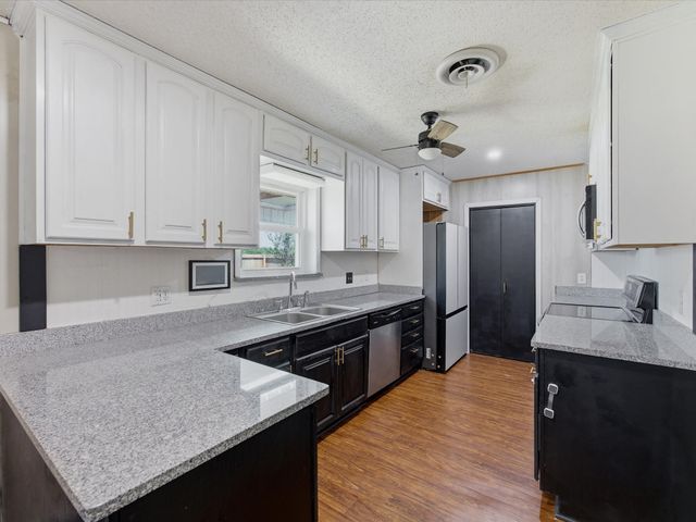 1312 Rock Street, Bowie, TX 76230