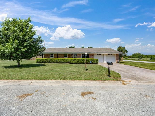 1312 Rock Street, Bowie, TX 76230