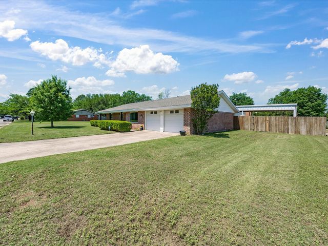 1312 Rock Street, Bowie, TX 76230