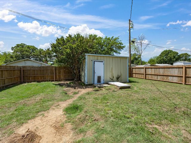 1312 Rock Street, Bowie, TX 76230