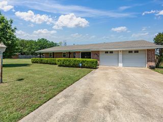 1312 Rock Street, Bowie, TX 76230