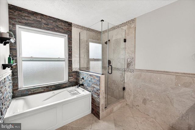 16 KNOLL SIDE LN, Middletown, MD 21769