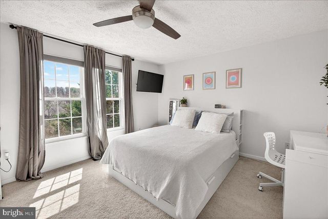 16 KNOLL SIDE LN, Middletown, MD 21769